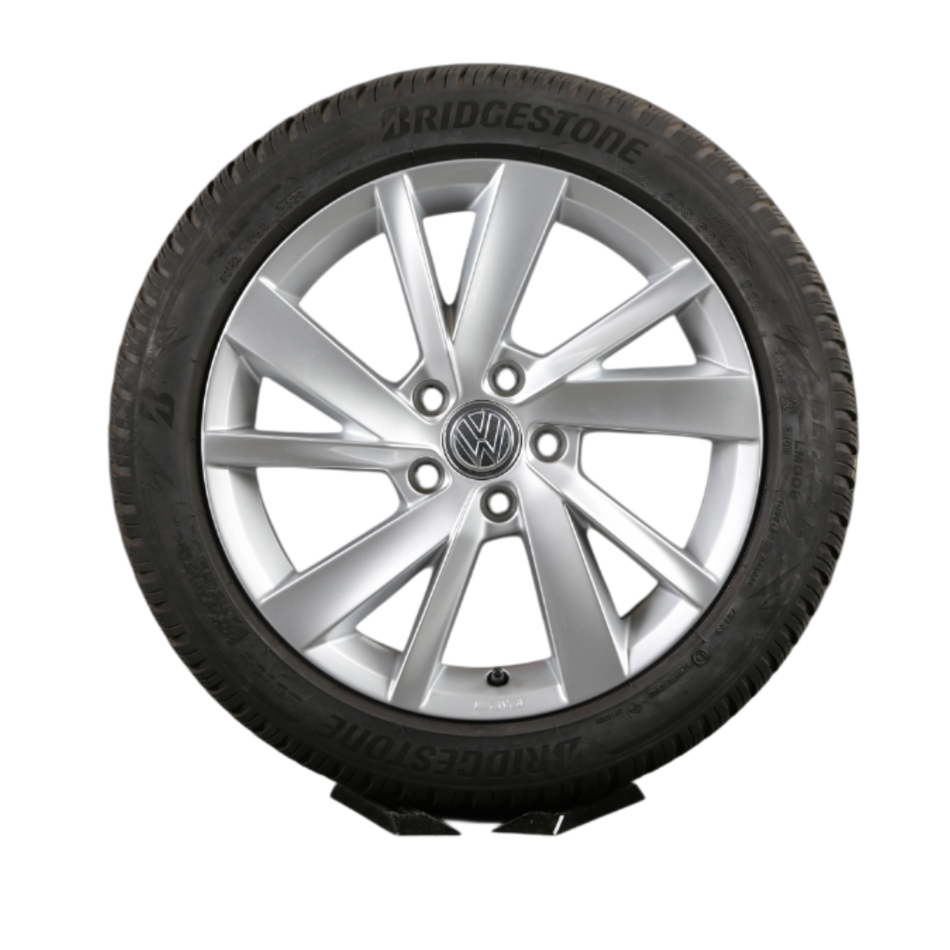 Ruota invernale completa Volkswagen Golf- Cerchio in lega Gavia- Pneumatico Bridgestone Blizzak LM-005 205/55 R 16 91H